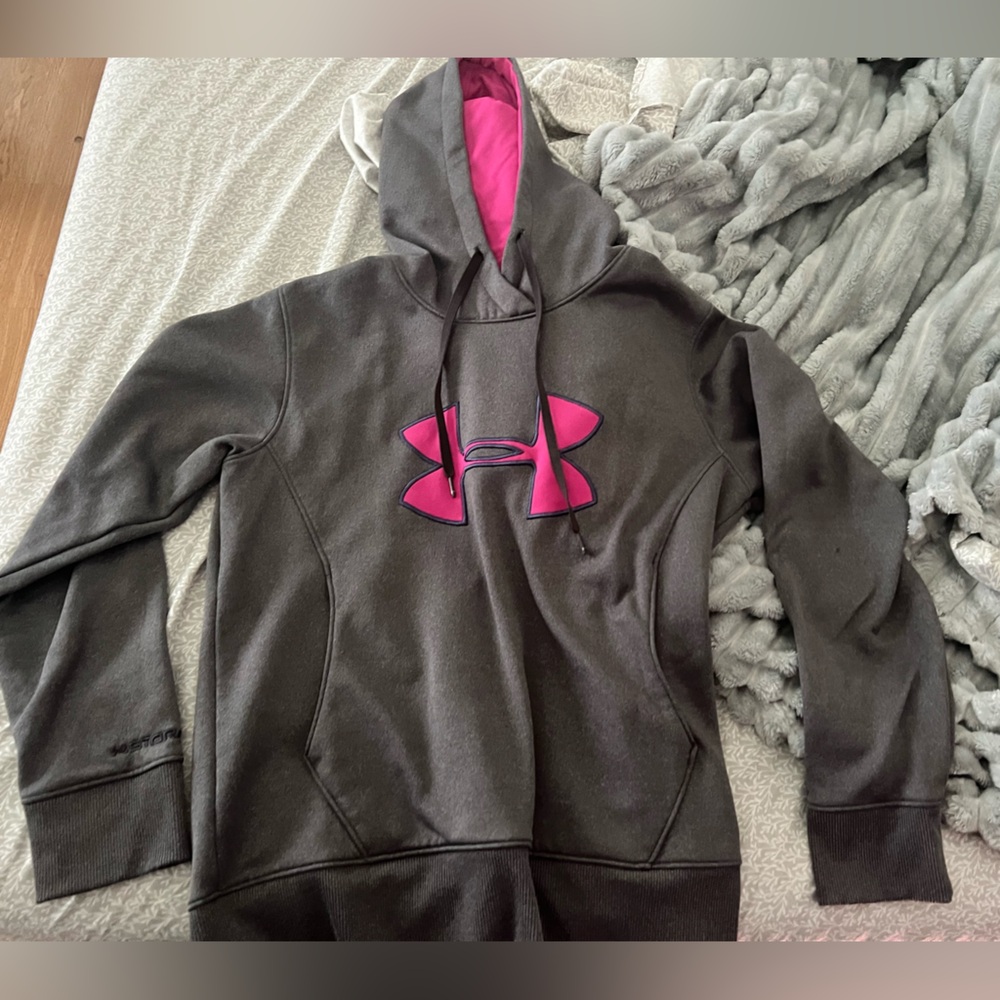 Under armor SweatShirt